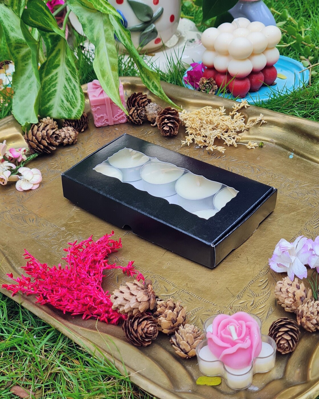 8 Tealights Black (Simple)